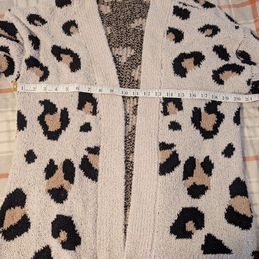 New In Deconstructed Sweater Cardigam - Picture 8 of 10